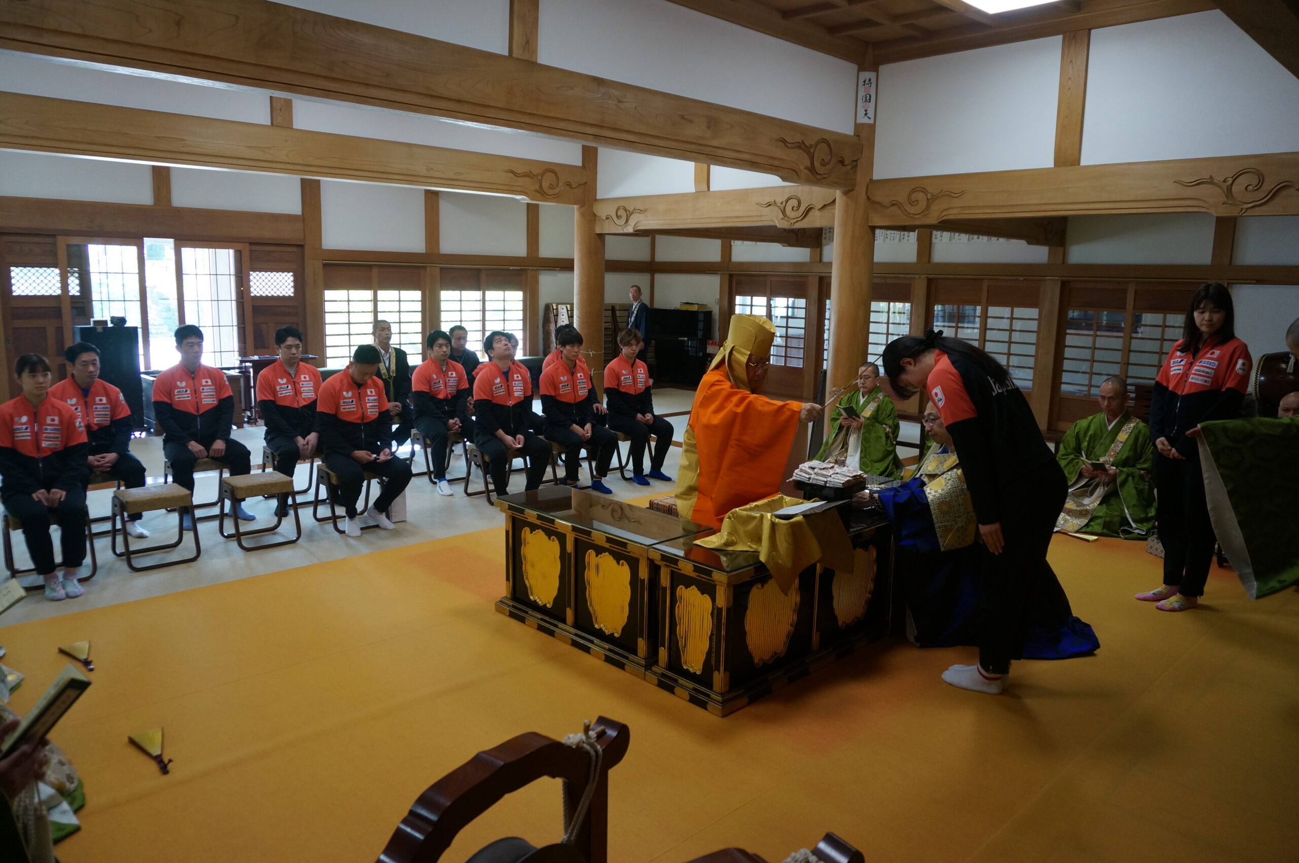 世界卓球必勝を祈願 ロンドンで快挙、男子10年ぶりの銀 大本山光明寺